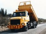 Sisu SR 6x2 Tipper 1983 года